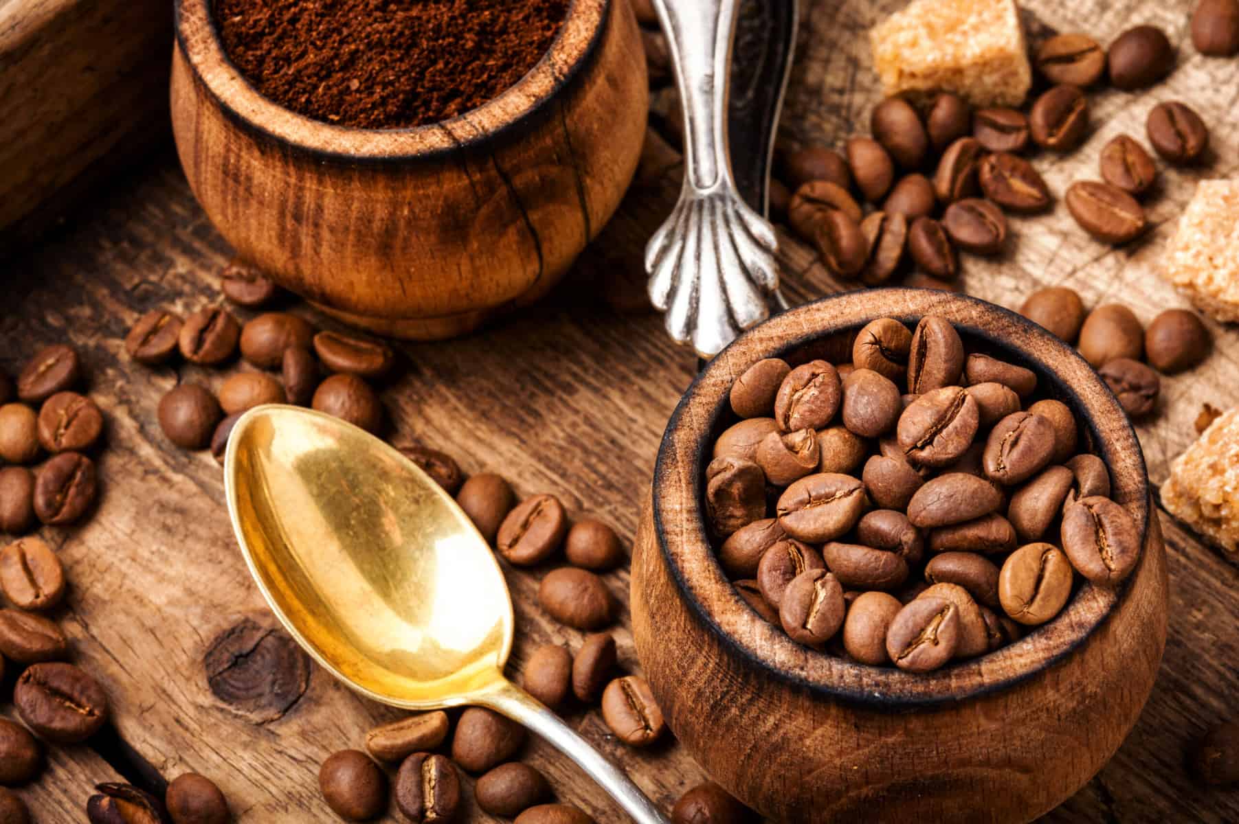 can you eat coffee grounds for caffeine Coffee At Corner